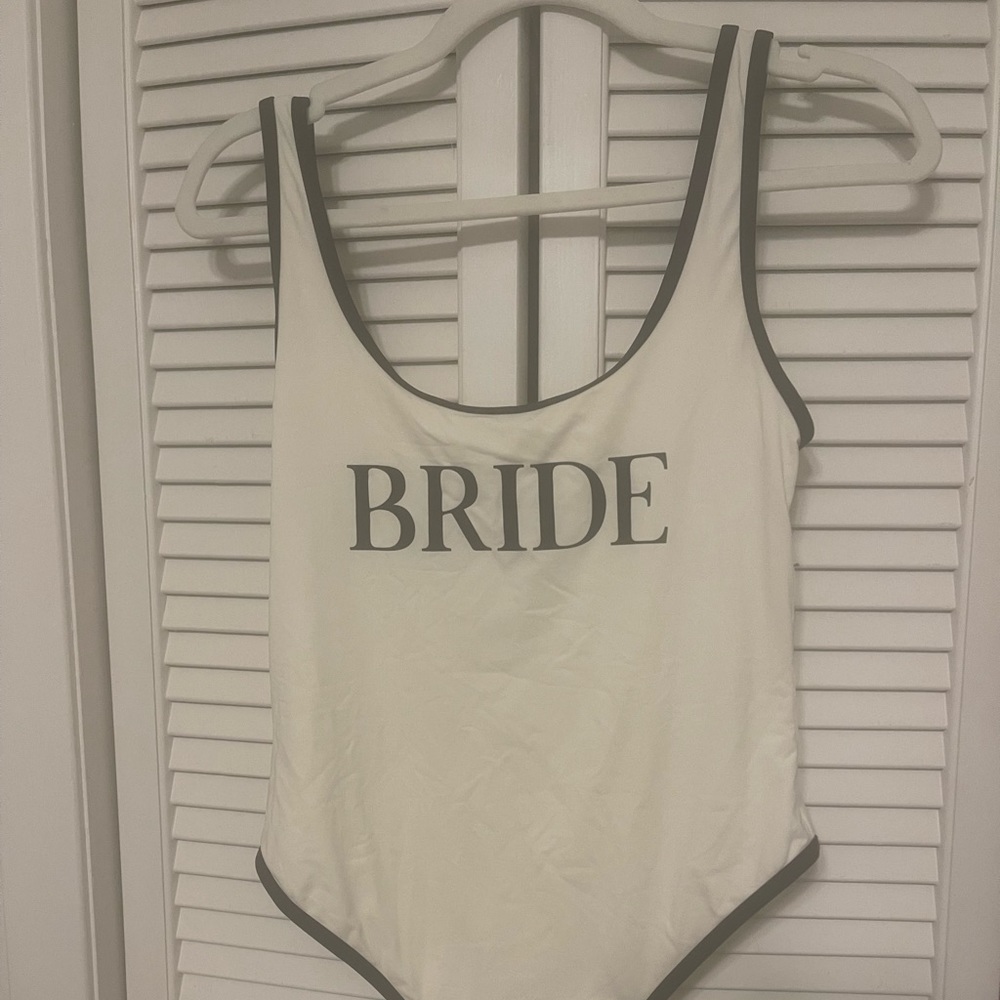 WeWoreWhat Piped Scoop One Piece in Black & Off White